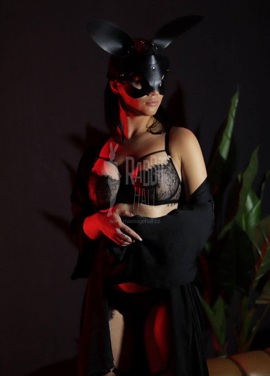 Violette, erotische Masseurin in Prag, Foto 17 von 19